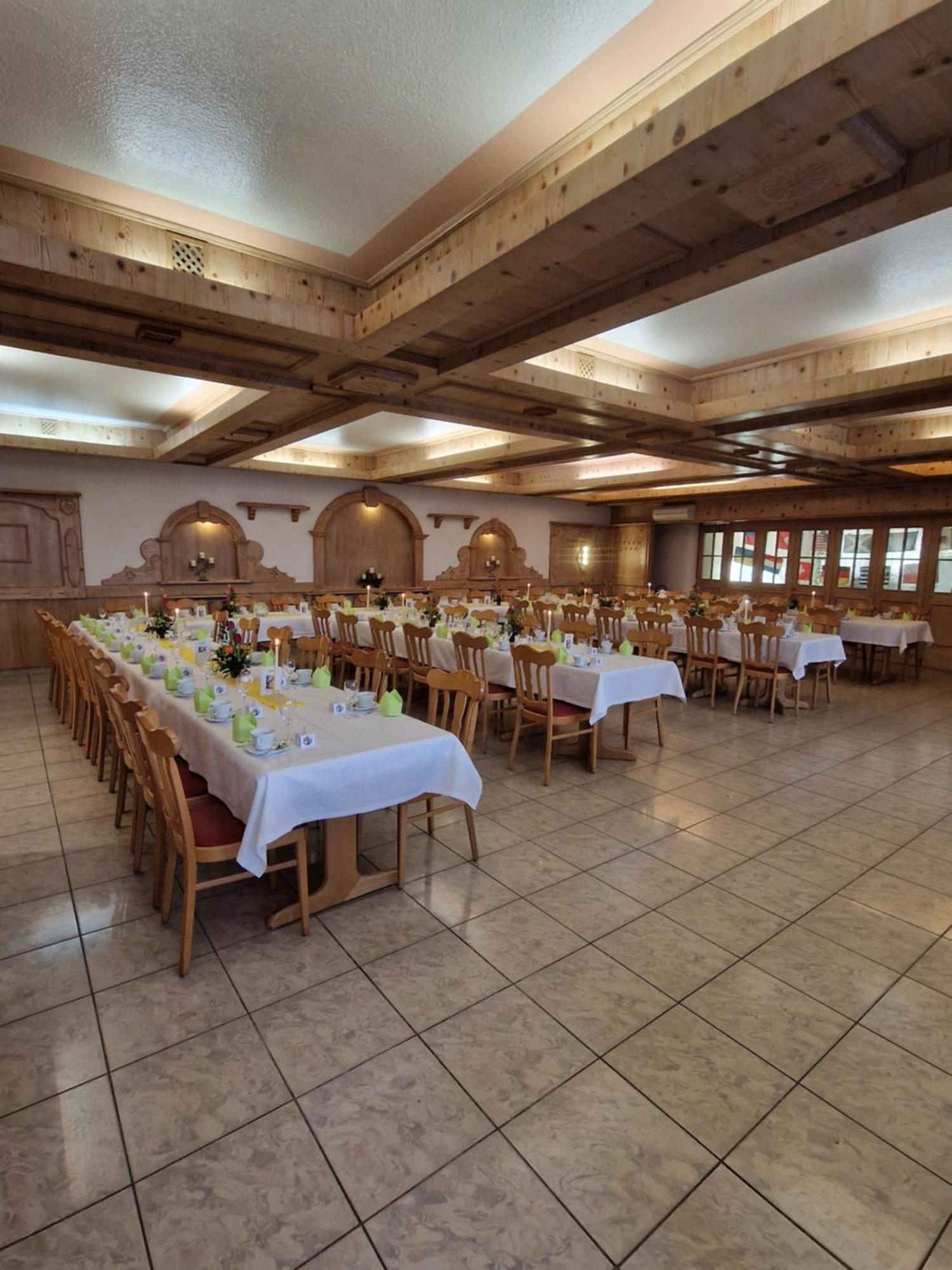 Landgasthof Krug Dechendorf ภายนอก รูปภาพ